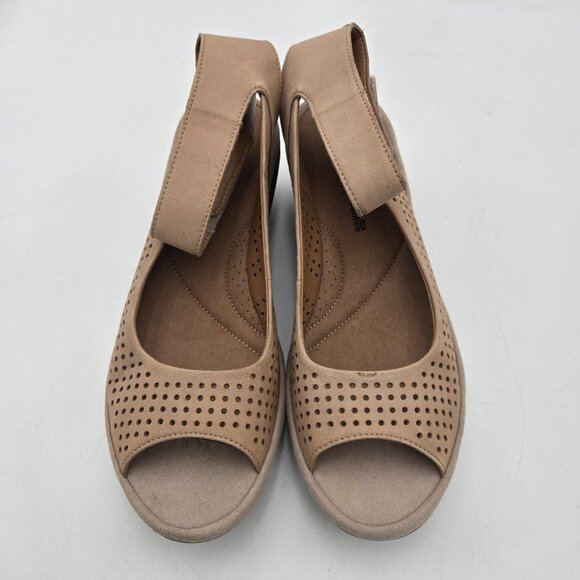 Clarks Reedly Salene Tan Perforated Leather Wedge Sandals in Womens Size‎ 9.5 Pe - Picture 6 of 9